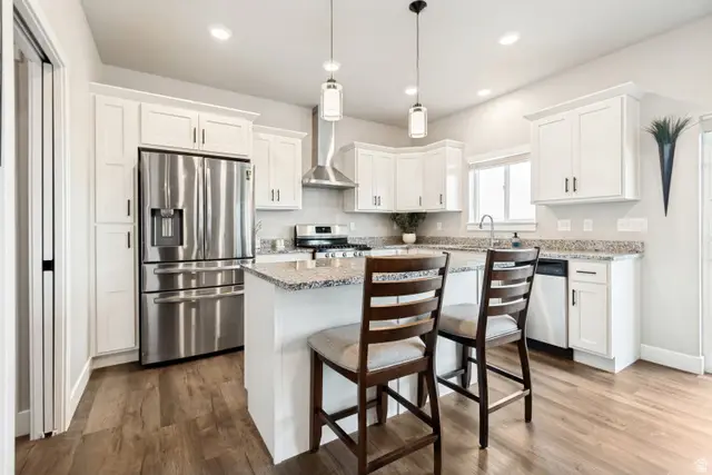629 W Elberta Dr, Pleasant View, UT 84414 - #2