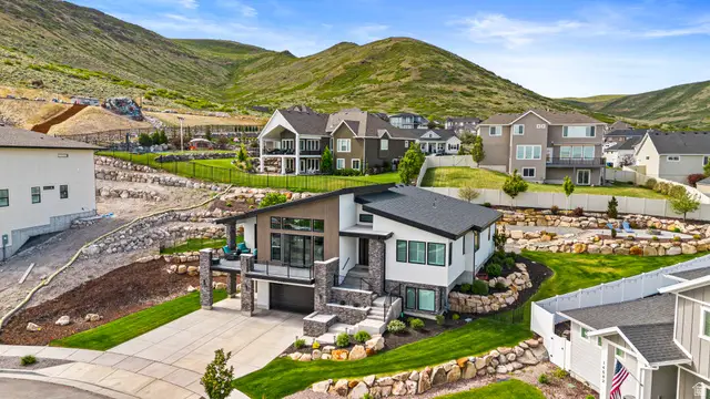 6623 W Wyatt Run Dr S, Herriman, UT 84096 - #2