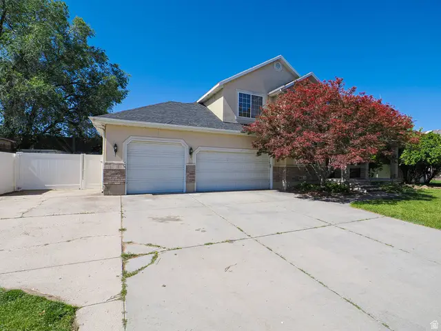 157 W Clay Park Dr S, Murray, UT 84107 - #2
