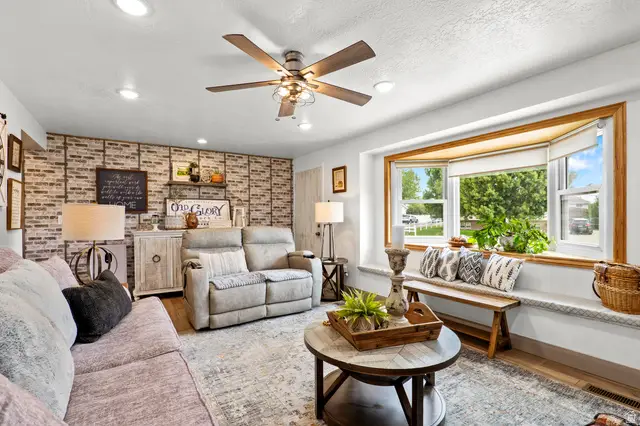 315 Emery Ave, Castle Dale, UT 84513 - #2
