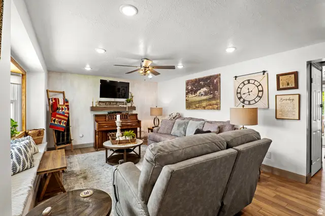315 Emery Ave, Castle Dale, UT 84513 - #3