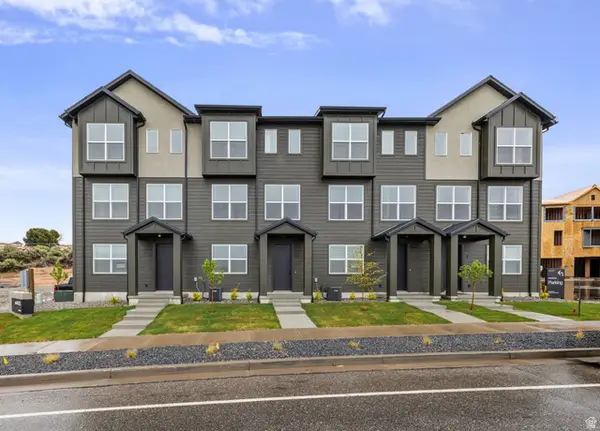 4046 S Sandridge Dr W #UNIT 4, Roy, UT 84067