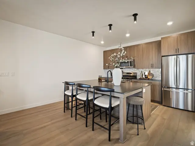 4046 S Sandridge Dr W #UNIT 4, Roy, UT 84067 - #3