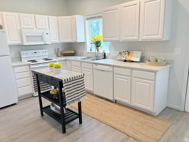 5064 W Wind Rock Ln S, Herriman, UT 84096 - #3