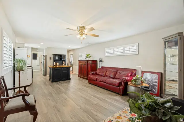 1169 W Rio Vista St St, West Valley City, UT 84119 - #2