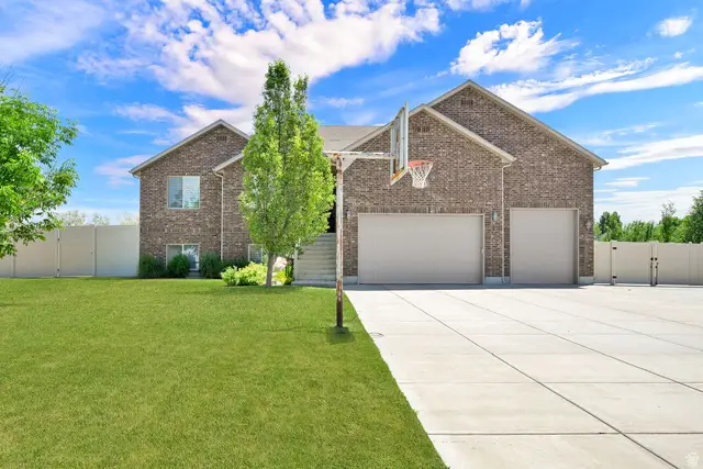 5660 S 6800 W, Hooper, UT 84315 - #2
