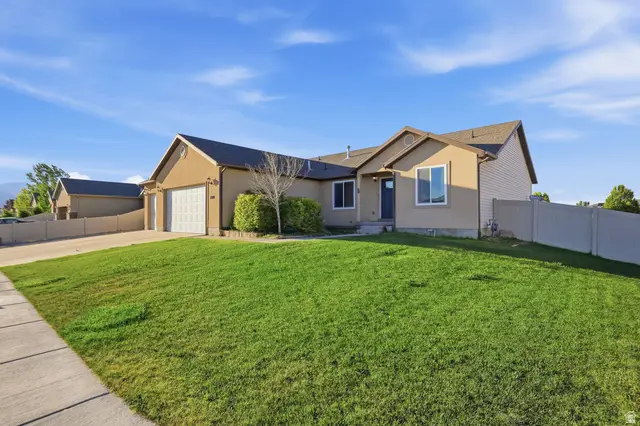 1101 E Searle Ln N, Eagle Mountain, UT 84005 - #1