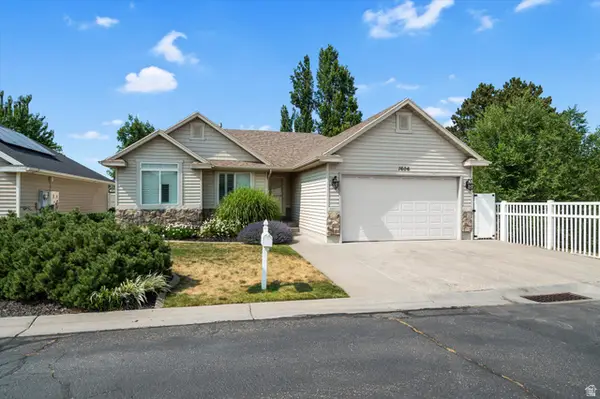 1606 W Seneca Dr N, Roy, UT 84067