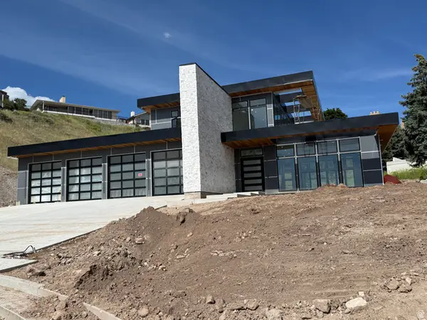 422 N Castor Ln E, Salt Lake City, UT 84103