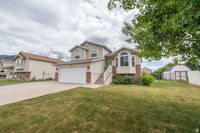 463 W 2125 N, Harrisville, UT 84414 - #2