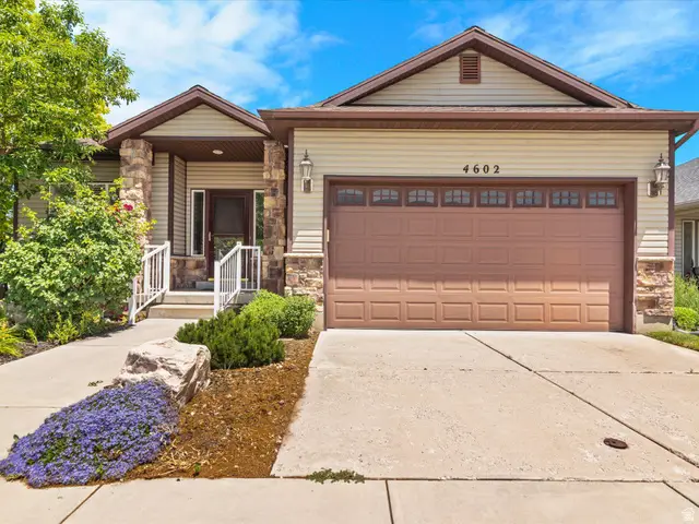 4602 S Hathaway Dr E, Roy, UT 84067 - #1