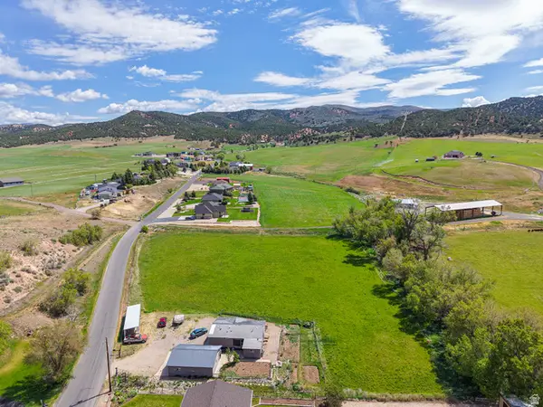 94 E Spring Canyon Rd, Hoytsville, UT 84017