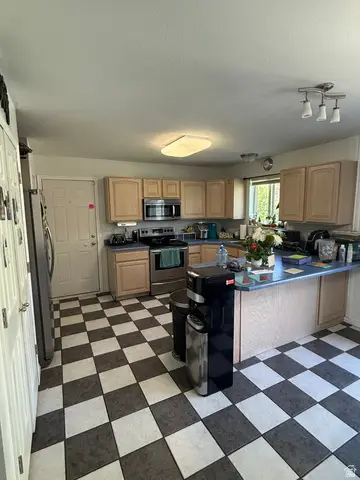 2708 S Main St, Nibley, UT 84321 - #3