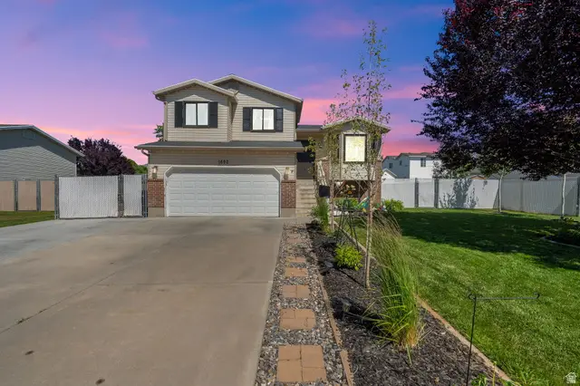 1602 N 725 W, Clinton, UT 84015 - #1