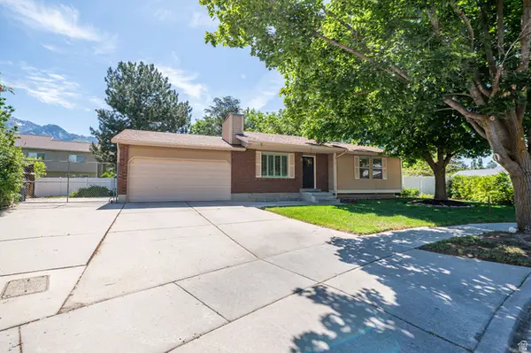 2090 E Greenwich Cir S, Sandy, UT 84093