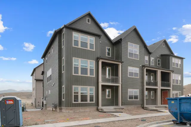7032 S Overland Rd, West Jordan, UT 84081 - #2