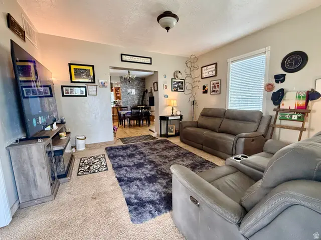 200 W 100 S, Roosevelt, UT 84066 - #2
