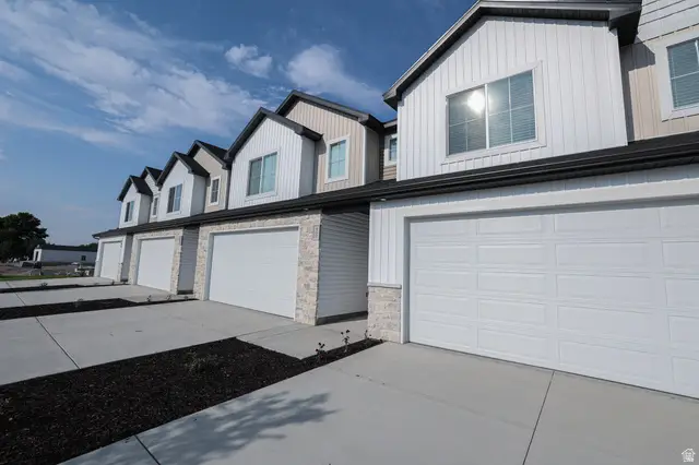 667 N 300 W, Smithfield, UT 84335 - #2