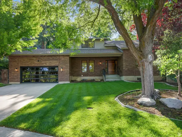 2882 E Heather Cir S, Holladay, UT 84117