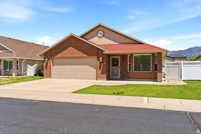 250 Bryce Dr, Kaysville, UT 84037 - #1