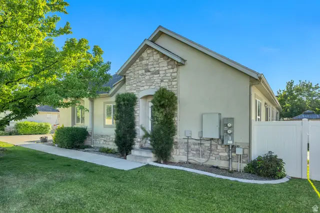 10843 S Wynview Ln, South Jordan, UT 84095 - #2
