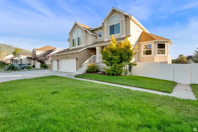 10238 S Snow Iris Way E, Sandy, UT 84092 - #2