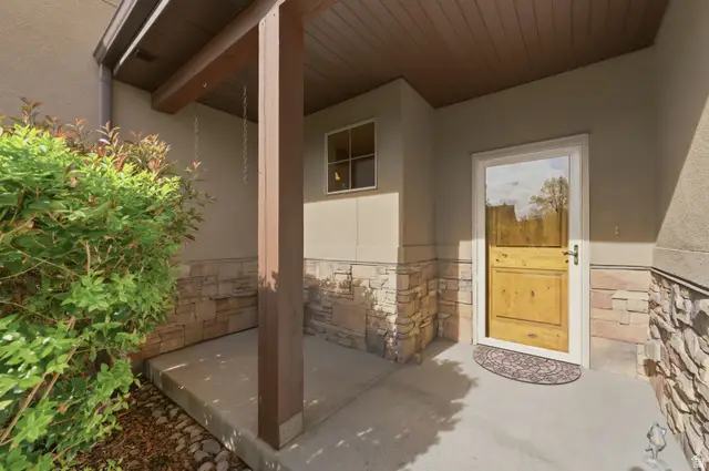 10219 S Mystic Falls Way, South Jordan, UT 84095 - #3
