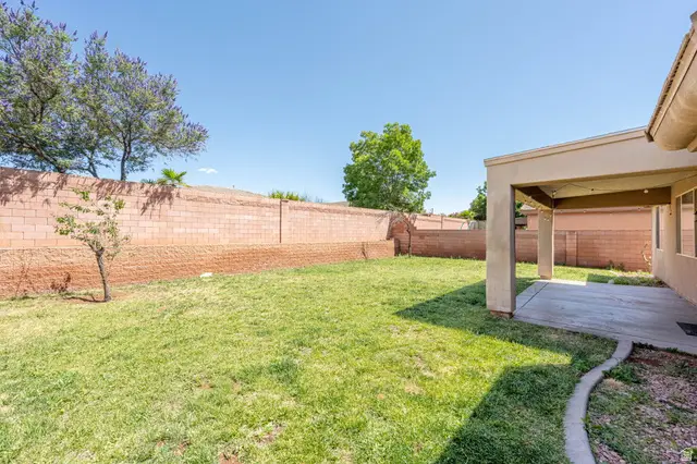 3309 E Willow Dr, Washington, UT 84780 - #3