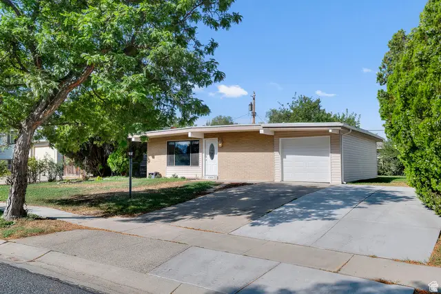 4342 S 3920 W, West Valley City, UT 84120 - #1