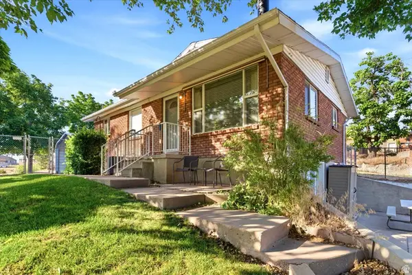 380 E 300 N, Clearfield, UT 84015