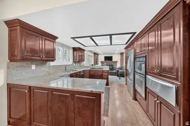 8972 S Ida Ln, Sandy, UT 84093 - #3
