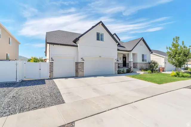 1952 E Rock Hollow Rd, Lake Point, UT 84074 - #2