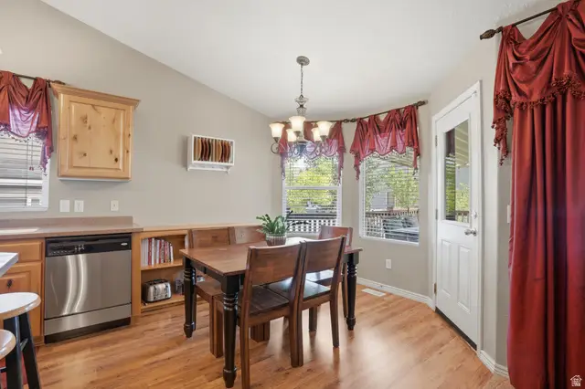 7063 W Dry Sycamore Ln, West Jordan, UT 84081 - #3