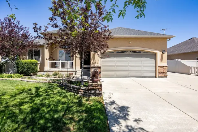 6716 W Hunter Crest Cir, West Valley City, UT 84128 - #1