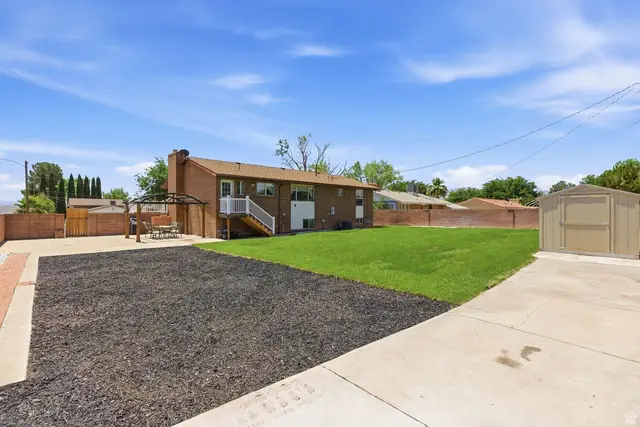 2496 Crestview Dr, Santa Clara, UT 84765 - #2