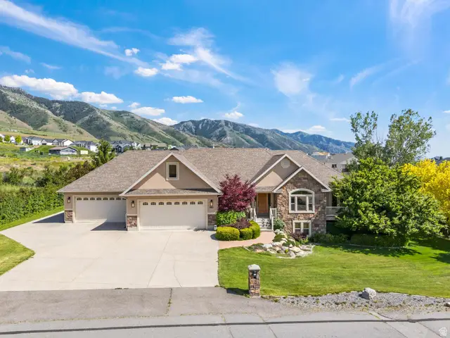 940 E Canyon Rd, Hyde Park, UT 84318 - #1