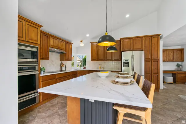 432 E Calnette Dr, Sandy, UT 84070 - #3