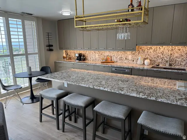 777 E South Temple N #4B, Salt Lake City, UT 84102 - #2
