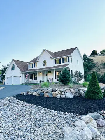 387 N Loafer Rd, Elk Ridge, UT 84651