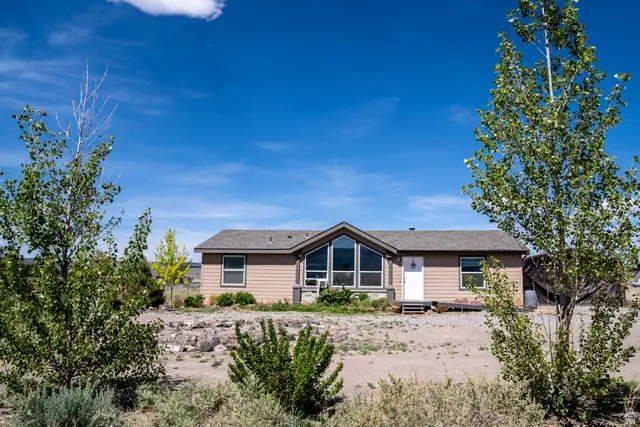 523 N 200 E #13, Loa, UT 84747 - #1