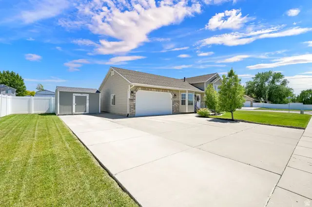 4844 S Midland Dr W, Roy, UT 84067 - #2