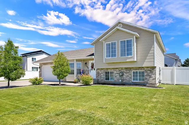 4844 S Midland Dr W, Roy, UT 84067 - #3