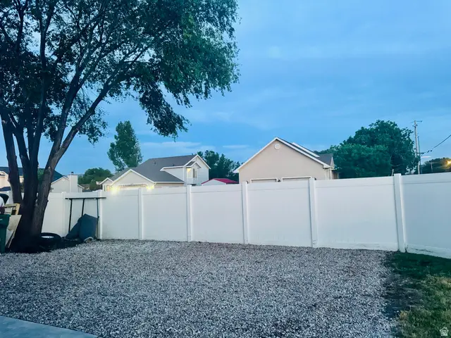11860 S Alysum Cir, Riverton, UT 84065 - #3