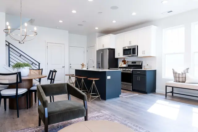 921 W Halvorsen Pkwy #221, Saratoga Springs, UT 84045 - #3