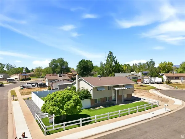 2224 S 100 W, Clearfield, UT 84015