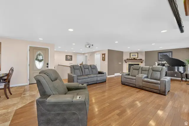 563 E 350 N, Bountiful, UT 84010 - #3