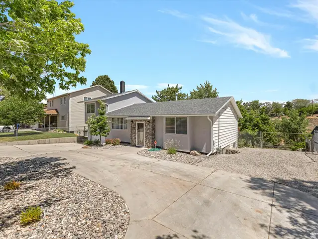 1005 E Violet Dr S, Sandy, UT 84094 - #2