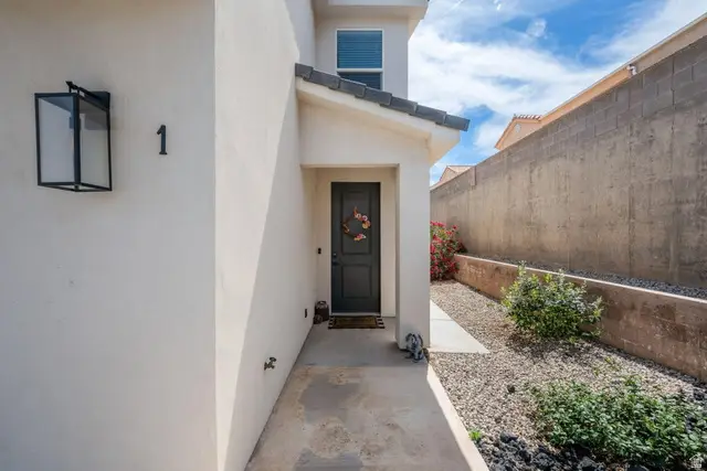 686 N 275 W #1, La Verkin, UT 84745 - #3