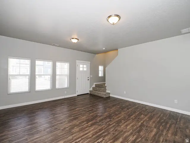 702 E 380 N, Vineyard, UT 84058 - #3
