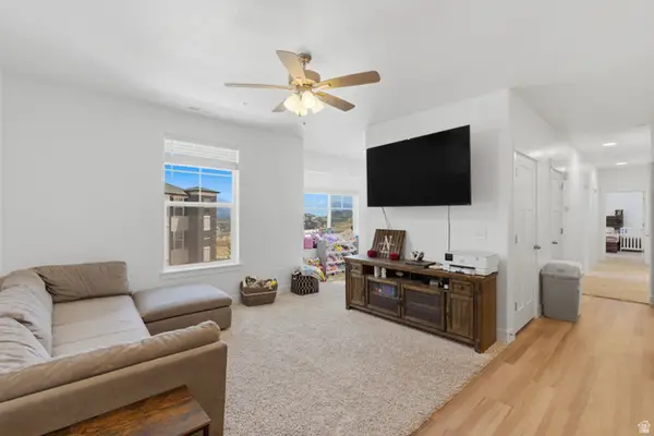 752 N Favreau Ln #V201, Saratoga Springs, UT 84045